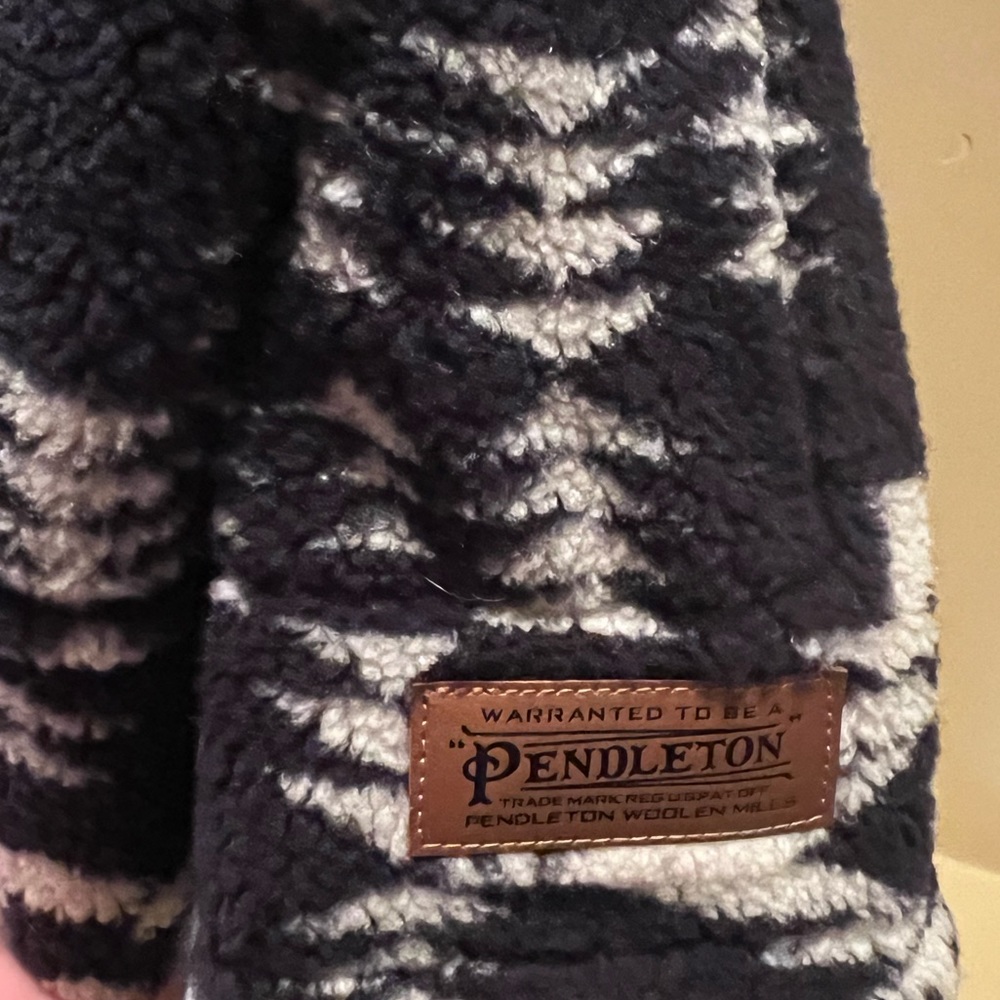 Pendleton Women’s Zip-Up Jacket. Size Medium. Nav… - image 1